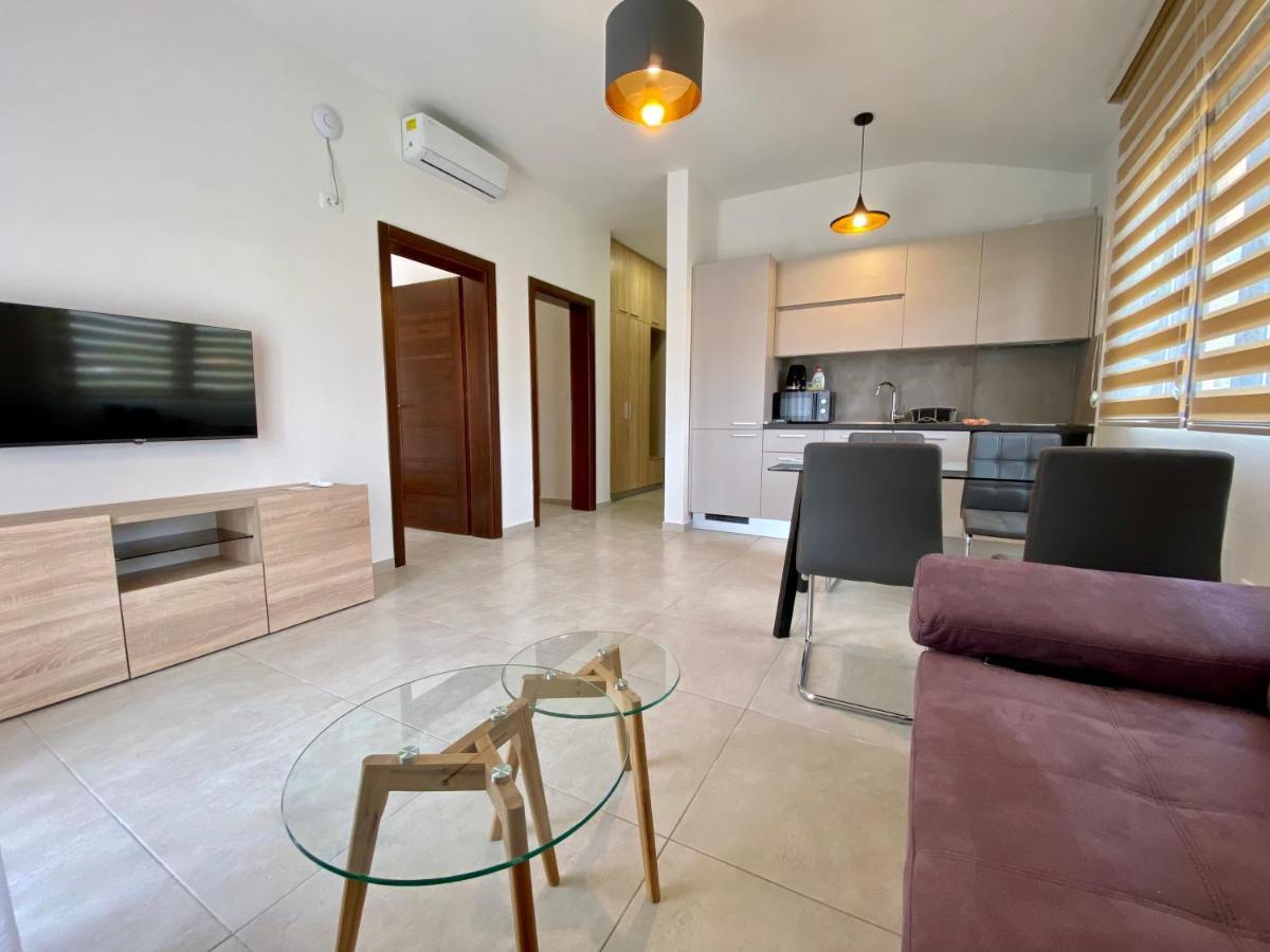 Villa Dolphin Apartments Petrovac Extérieur photo