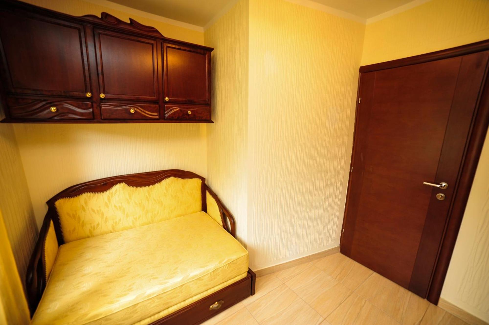 Villa Dolphin Apartments Petrovac Chambre photo