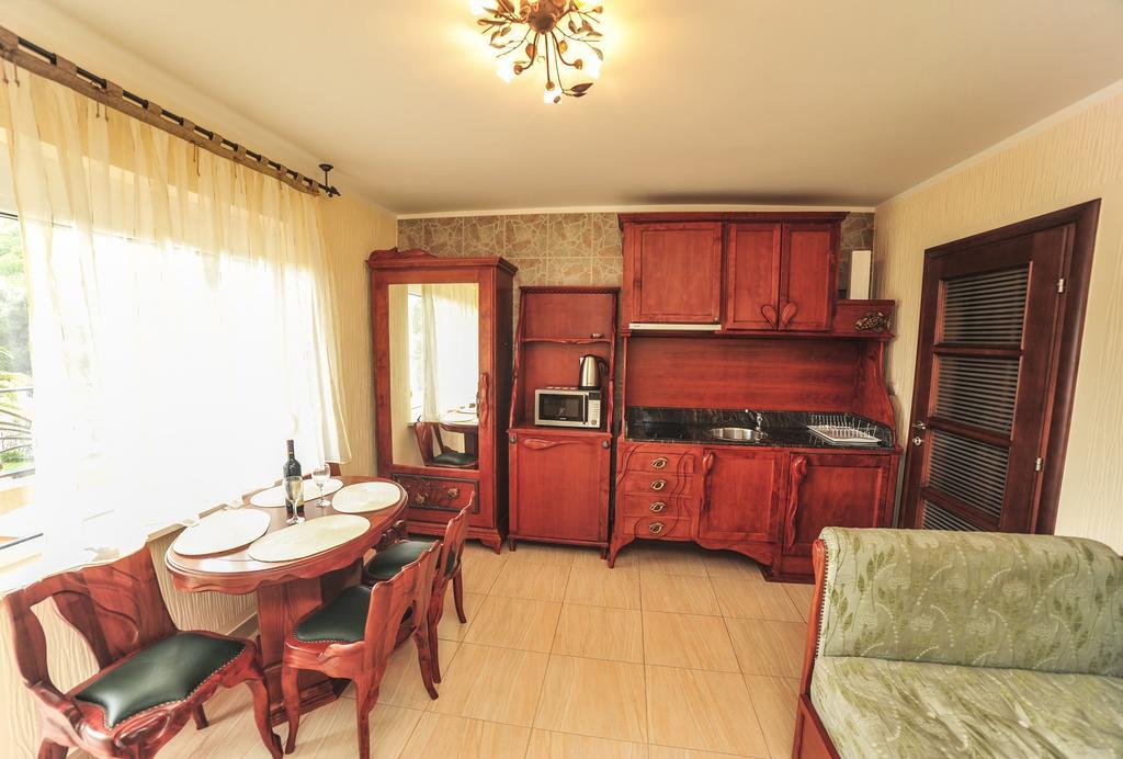 Villa Dolphin Apartments Petrovac Extérieur photo