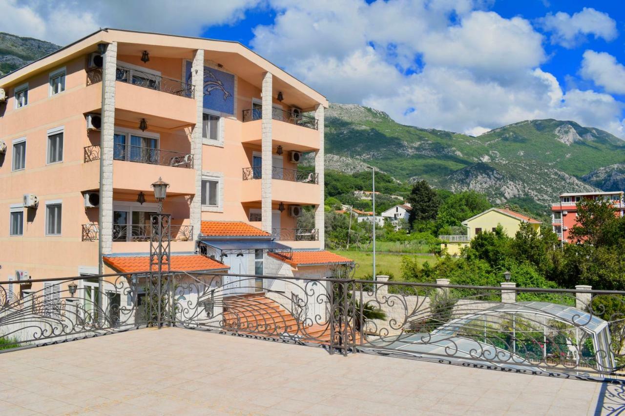 Villa Dolphin Apartments Petrovac Extérieur photo