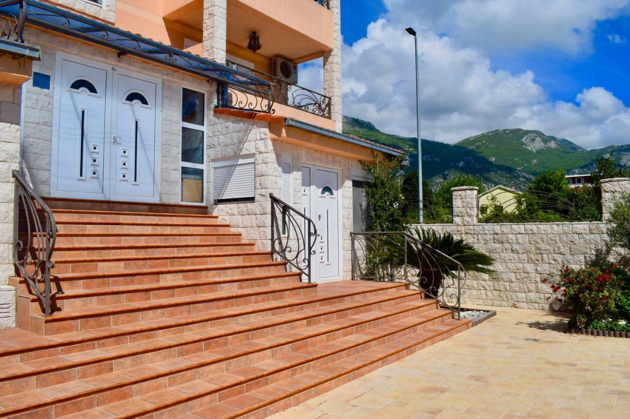 Villa Dolphin Apartments Petrovac Extérieur photo