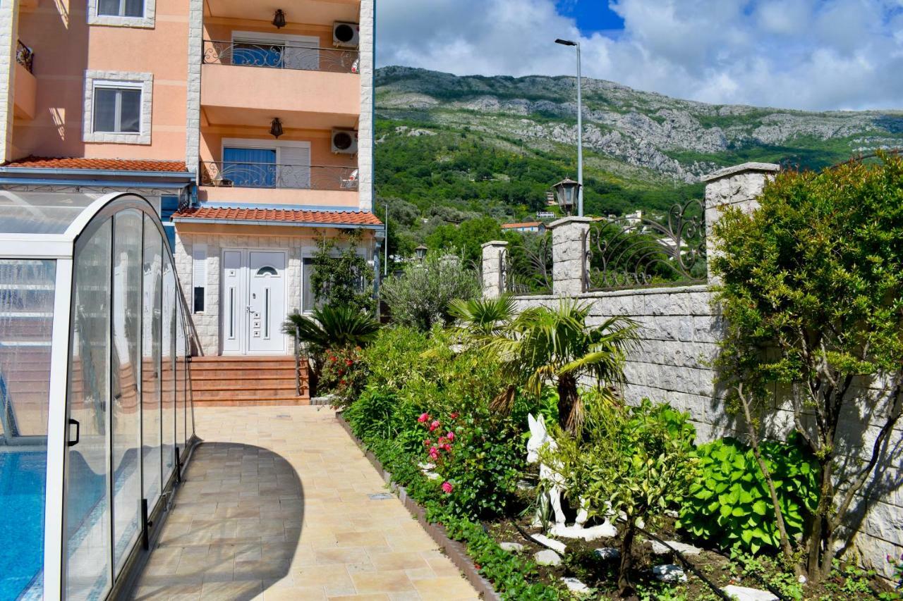 Villa Dolphin Apartments Petrovac Extérieur photo