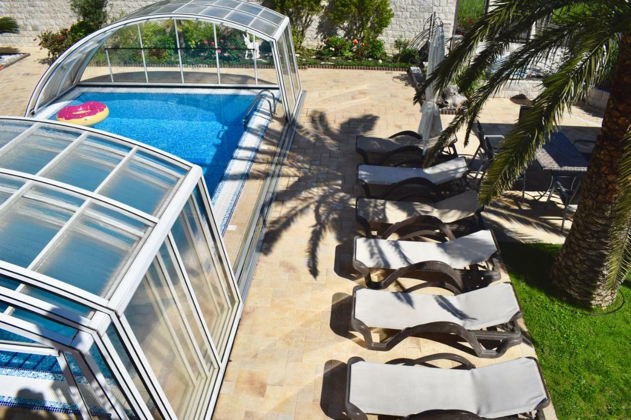 Villa Dolphin Apartments Petrovac Extérieur photo